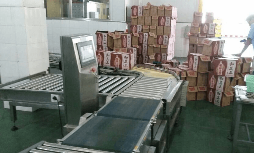 整箱飲料缺件少件-稱重檢測機解決方案 整箱飲料缺件少件-稱重檢測機解決方案